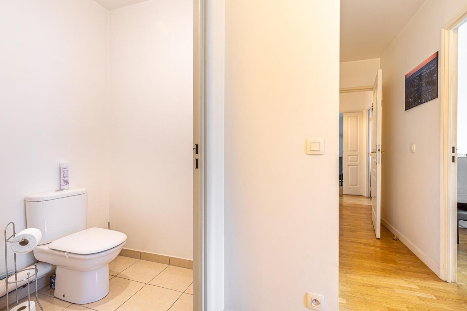 Guestready - Red Letters In Montrouge Lejlighed Eksteriør billede